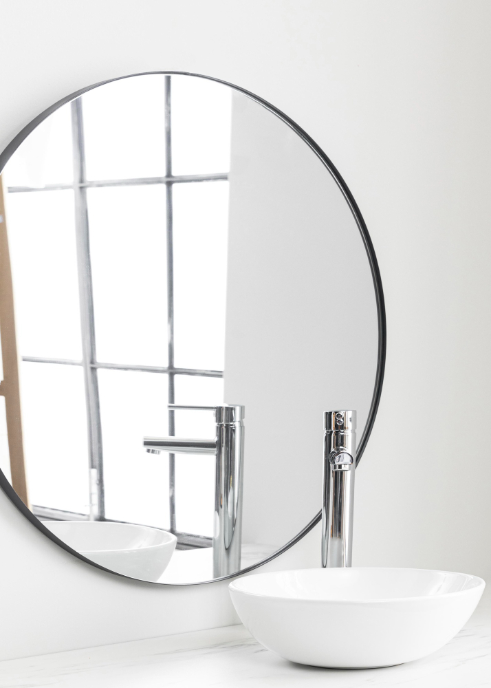 מראה עגולה לאמבטיה מראה עגולה לאמבטיה